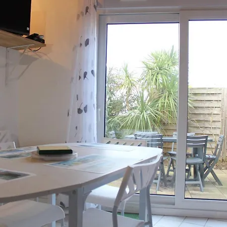 Maison 4 Pieces - 6 Couchages - Saint- Denis D'oleron Sdo000-689 *